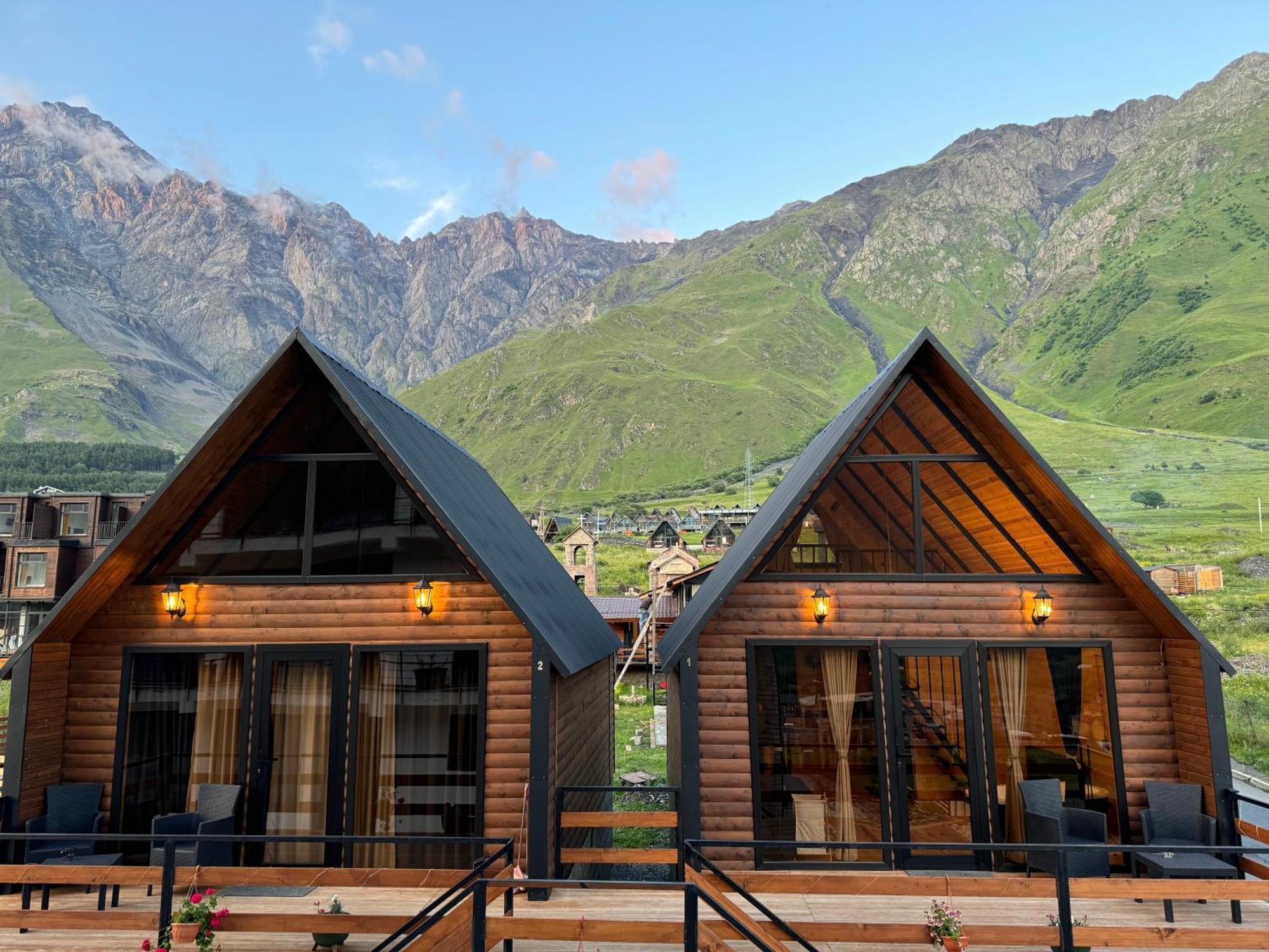 Outdoor Cottages Kazbegi Ngoại thất bức ảnh