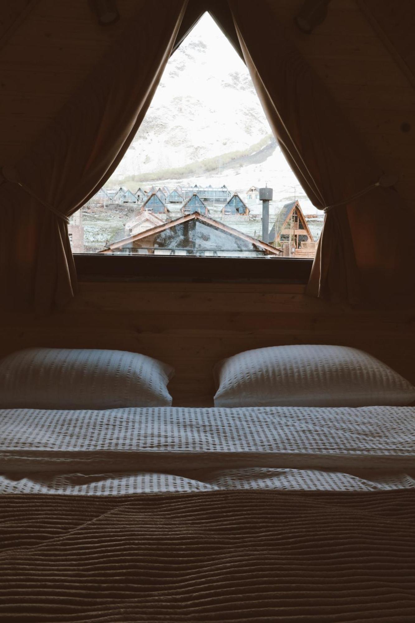 Outdoor Cottages Kazbegi Ngoại thất bức ảnh